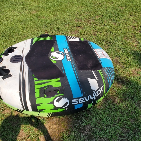 Floating device - Picture 2 of 2